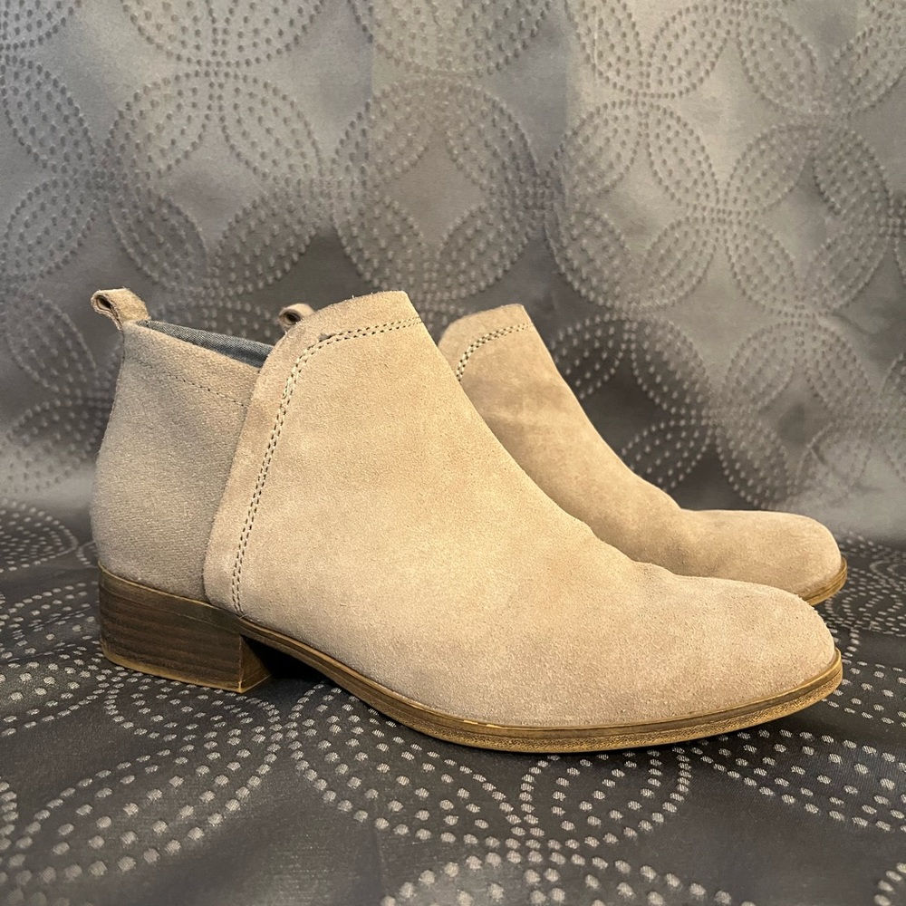 TOMS Tan Suede Ankle Bootie